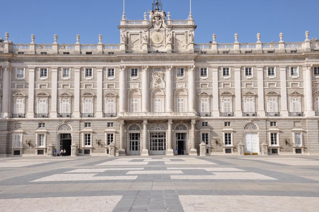 Del Rio Madrid Exterior photo