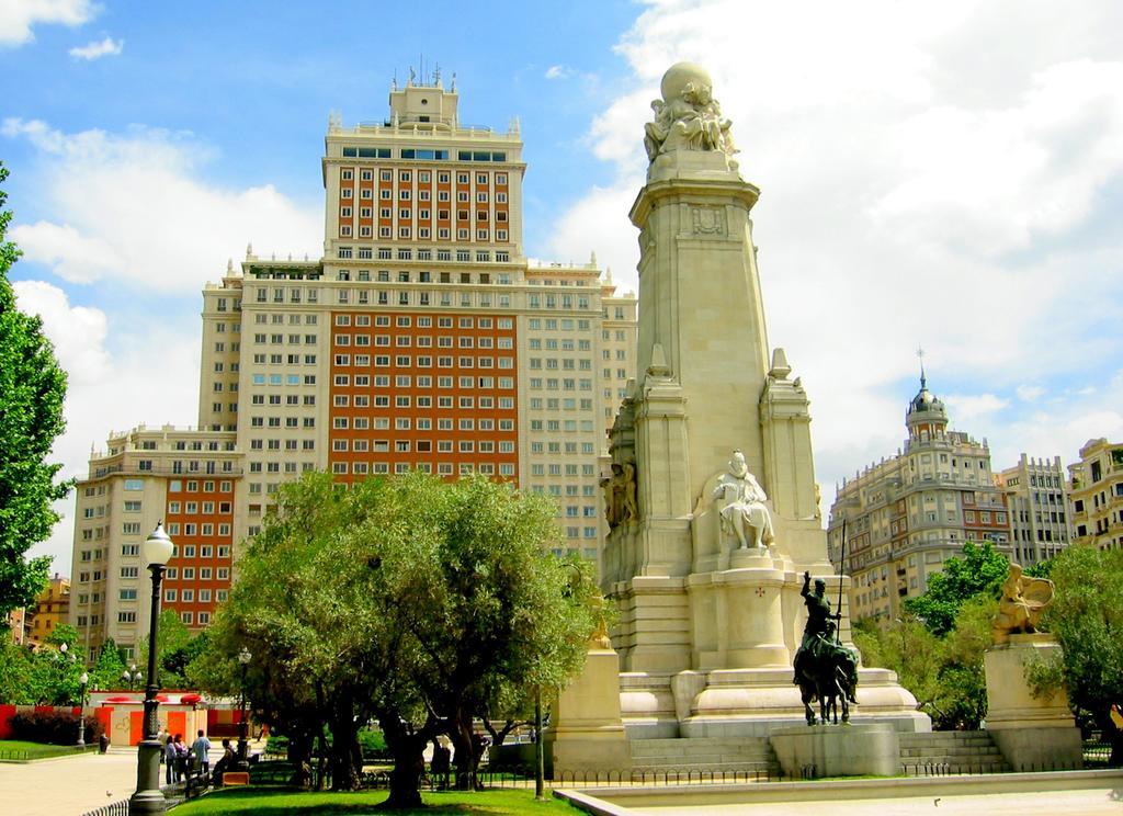 Del Rio Madrid Exterior photo